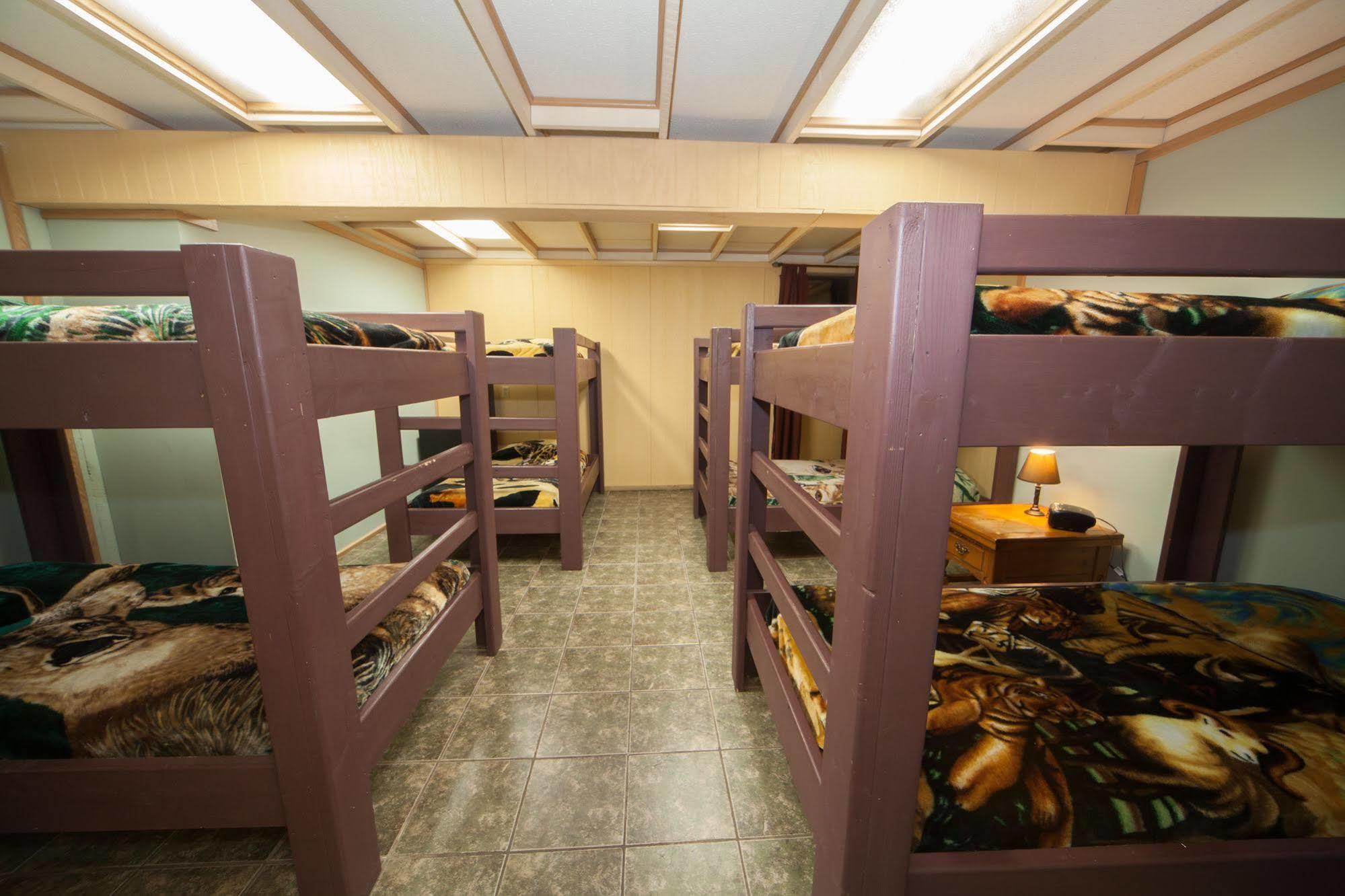 Log Cabin Lodge & Suites Jones Mills Kültér fotó