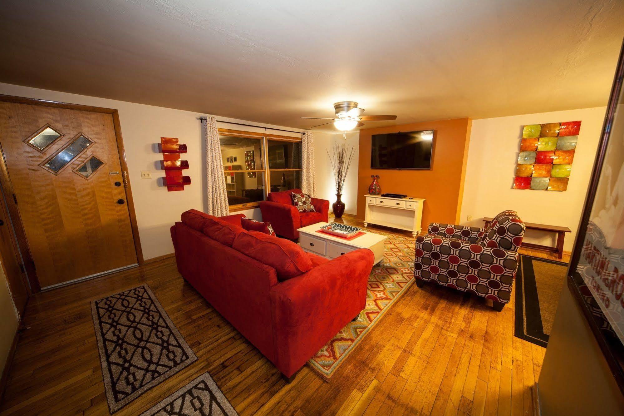 Log Cabin Lodge & Suites Jones Mills Kültér fotó