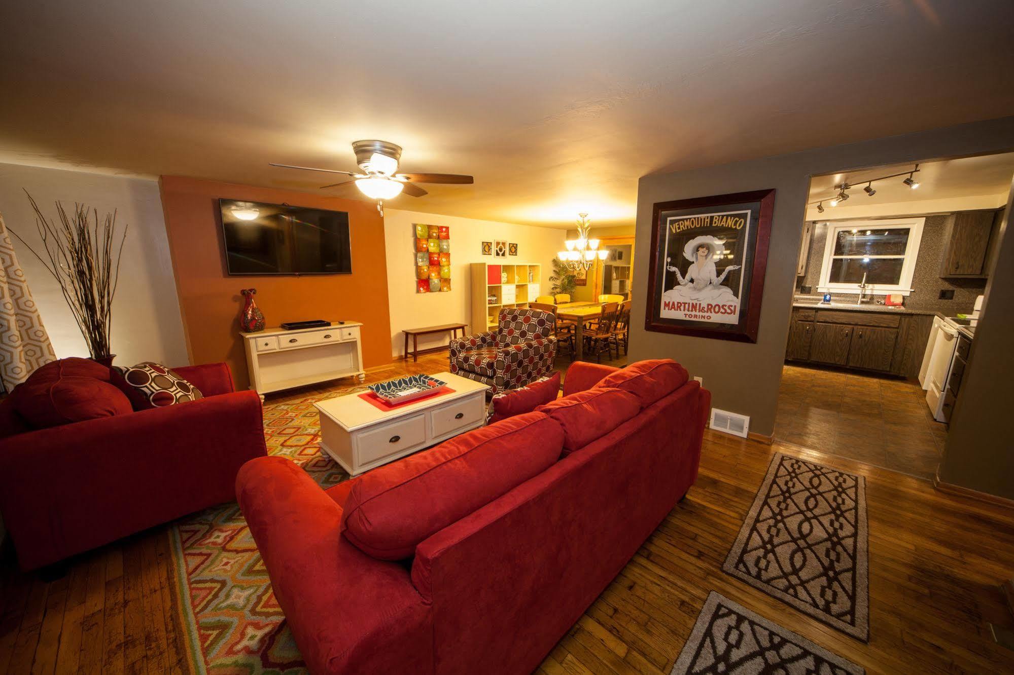 Log Cabin Lodge & Suites Jones Mills Kültér fotó