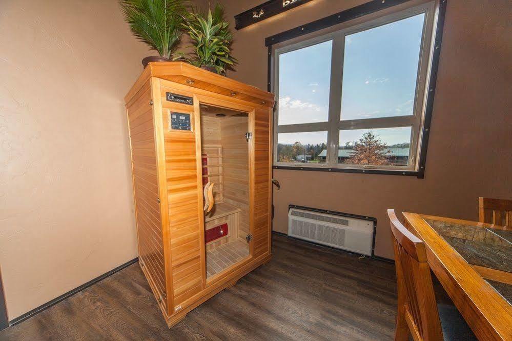 Log Cabin Lodge & Suites Jones Mills Kültér fotó